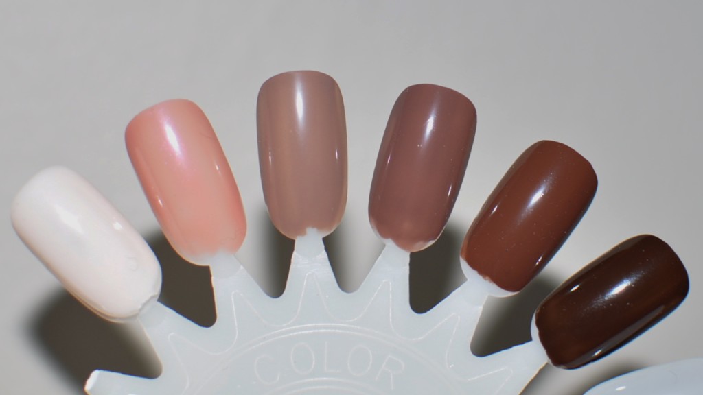 Summer Nude Nails
