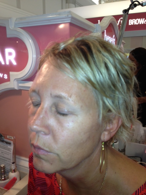 Eyebrow shaping