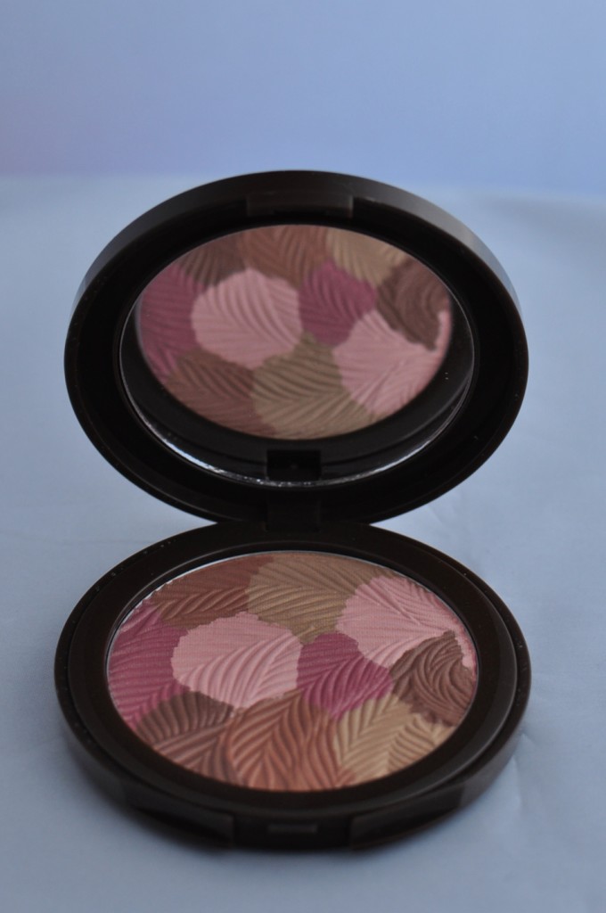 Amazonian clay bronzer blush