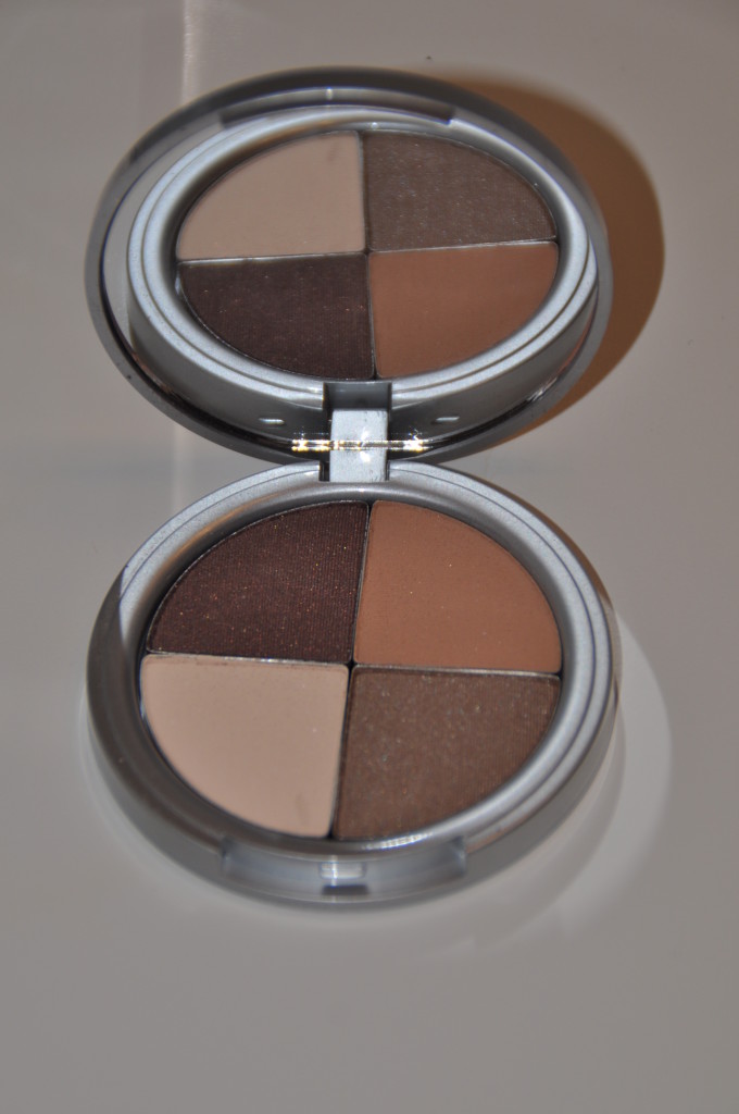 Palette Play in Nude