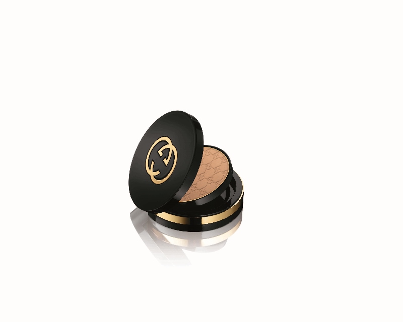 Gucci_Face_Luxe Finishing Powder_030_RS (800x640)