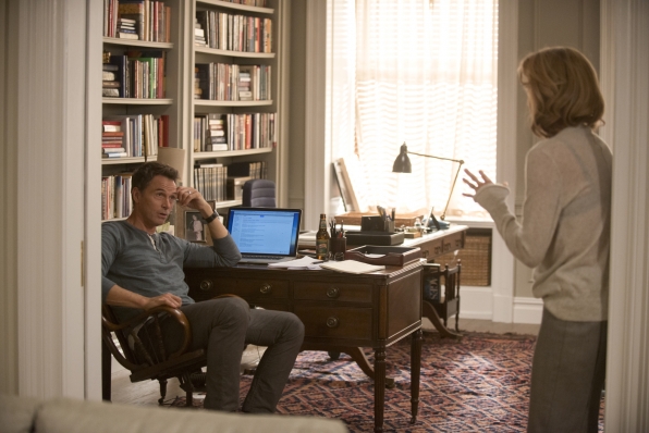 Tea Leoni sweater